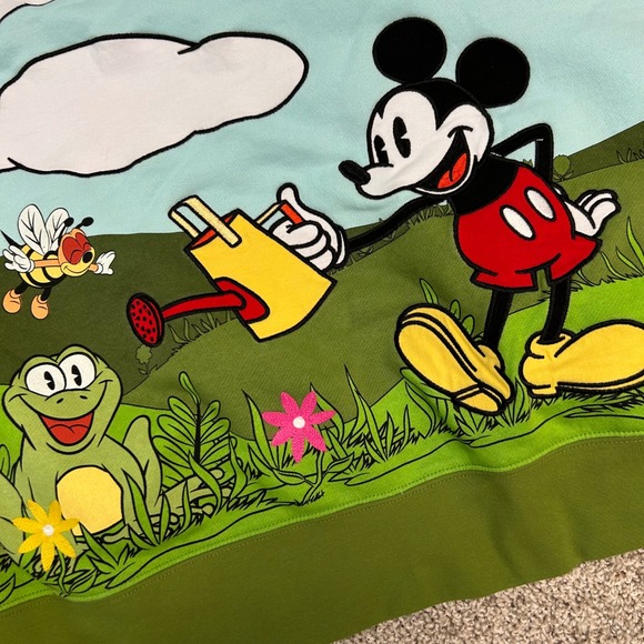 Disney Garden Collection Wrap Around Print Cropped Sweatshirt Women XL Mickey - Picture 10 of 10